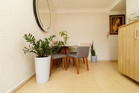 Apartamento à venda com 48m², 2 quartos e 1 vagaSala