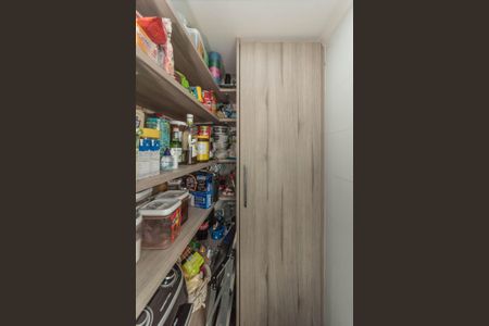 Apartamento à venda com 97m², 3 quartos e 2 vagas Apartamento à venda com 97m², 3 quartos e 2 vagasCozinha - Despensa