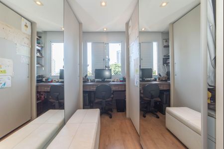 Apartamento à venda com 97m², 3 quartos e 2 vagas Apartamento à venda com 97m², 3 quartos e 2 vagasQuarto 1