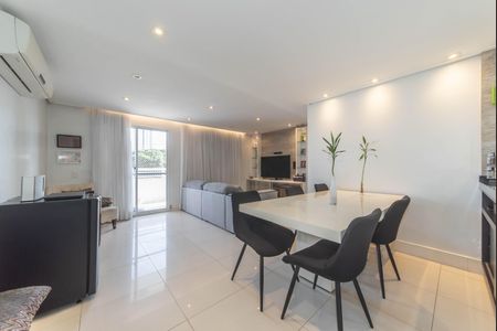 Apartamento à venda com 97m², 3 quartos e 2 vagas Apartamento à venda com 97m², 3 quartos e 2 vagasSala