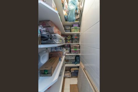 Apartamento à venda com 97m², 3 quartos e 2 vagas Apartamento à venda com 97m², 3 quartos e 2 vagasDepósito