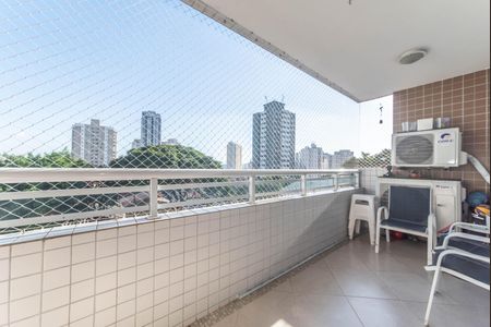 Apartamento à venda com 97m², 3 quartos e 2 vagas Apartamento à venda com 97m², 3 quartos e 2 vagasVaranda