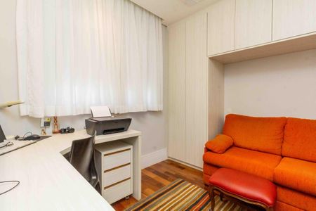 Apartamento à venda com 132m², 3 quartos e 2 vagasSuíte 2