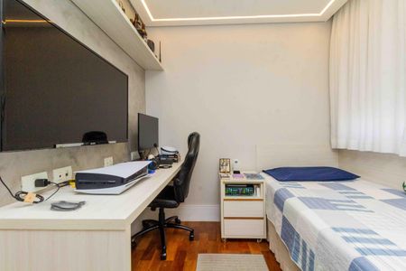 Apartamento à venda com 132m², 3 quartos e 2 vagasSuíte 1