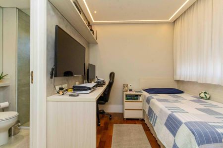 Apartamento à venda com 132m², 3 quartos e 2 vagasSuíte 1