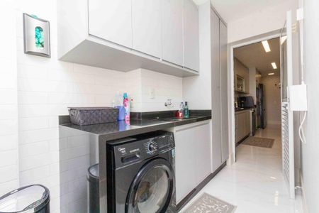 Apartamento à venda com 132m², 3 quartos e 2 vagasÁrea de Serviço