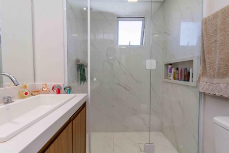 Apartamento à venda com 132m², 3 quartos e 2 vagasBanheiro da Suíte 2