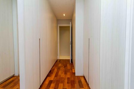 Apartamento à venda com 132m², 3 quartos e 2 vagasSuíte 3