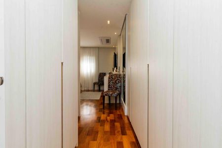 Apartamento à venda com 132m², 3 quartos e 2 vagasSuíte 3