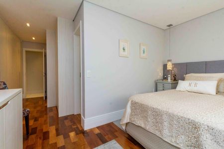 Apartamento à venda com 132m², 3 quartos e 2 vagasSuíte 3