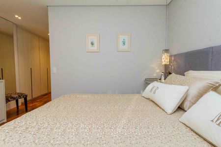 Apartamento à venda com 132m², 3 quartos e 2 vagasSuíte 3