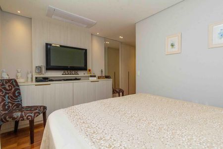 Apartamento à venda com 132m², 3 quartos e 2 vagasSuíte 3