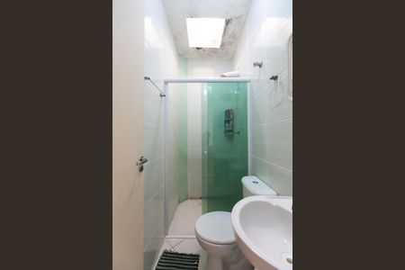 Casa à venda com 72m², 2 quartos e 1 vaga Casa à venda com 72m², 2 quartos e 1 vagaBanheiro