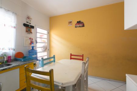 Casa à venda com 72m², 2 quartos e 1 vaga Casa à venda com 72m², 2 quartos e 1 vagaCozinha