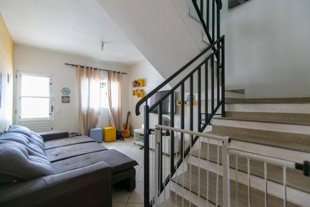 Casa à venda com 72m², 2 quartos e 1 vaga Casa à venda com 72m², 2 quartos e 1 vagaSala