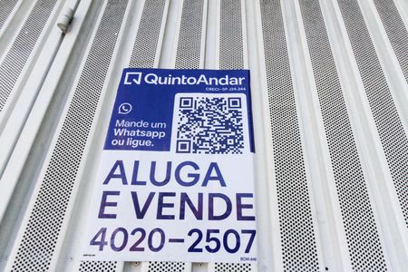 Casa à venda com 125m², 2 quartos e 2 vagas Casa à venda com 125m², 2 quartos e 2 vagasPlaca