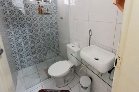 Casa à venda com 125m², 2 quartos e 2 vagas Casa à venda com 125m², 2 quartos e 2 vagasBanheiro