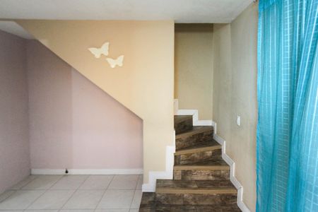 Casa à venda com 125m², 2 quartos e 2 vagas Casa à venda com 125m², 2 quartos e 2 vagasSala