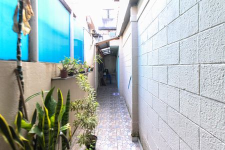 Casa à venda com 125m², 2 quartos e 2 vagas Casa à venda com 125m², 2 quartos e 2 vagasCorredor Lateral