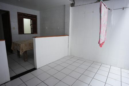 Casa de condomínio para alugar com 80m², 4 quartos e 1 vagaÁrea de Serviço