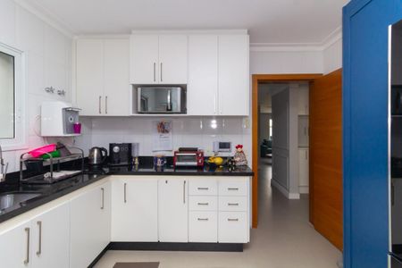 Casa à venda com 260m², 3 quartos e 3 vagasCozinha 