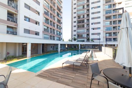 Apartamento à venda com 107m², 2 quartos e 2 vagasÁrea comum - Piscina