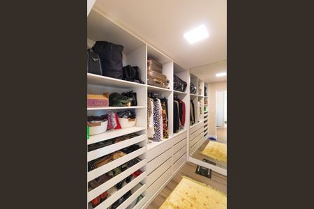 Apartamento à venda com 107m², 2 quartos e 2 vagasCloset da Suíte 02