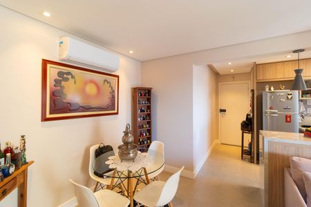 Apartamento à venda com 107m², 2 quartos e 2 vagasSala