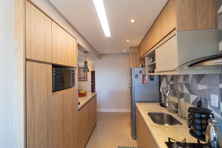 Apartamento à venda com 107m², 2 quartos e 2 vagasCozinha