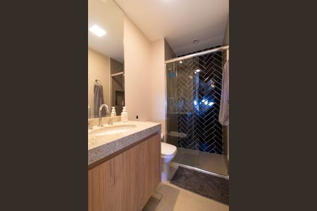 Apartamento à venda com 107m², 2 quartos e 2 vagasBanheiro da Suíte 01