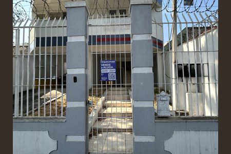 Apartamento à venda com 200m², 3 quartos e 4 vagasFachada + plaquinha