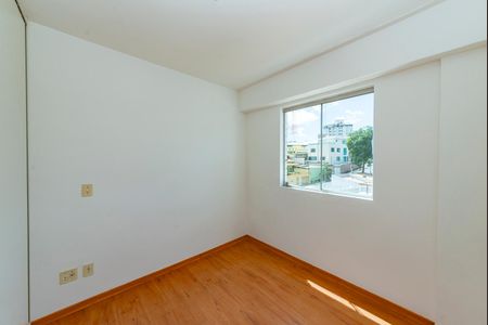 Apartamento à venda com 183m², 4 quartos e 2 vagasQuarto 3