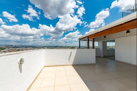 Apartamento à venda com 183m², 4 quartos e 2 vagasVaranda