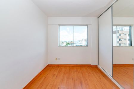 Apartamento à venda com 183m², 4 quartos e 2 vagasSuíte