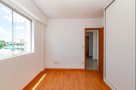 Apartamento à venda com 183m², 4 quartos e 2 vagasQuarto 3