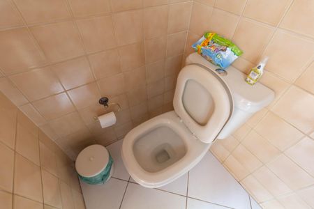 Casa à venda com 102m², 2 quartos e 4 vagas Casa à venda com 102m², 2 quartos e 4 vagasBanheiro de Serviço