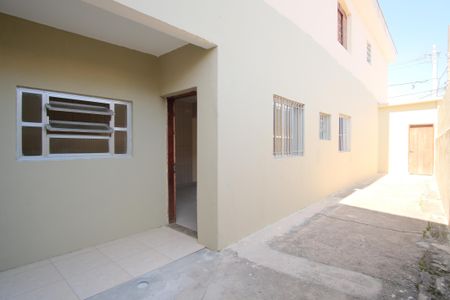 Casa para alugar com 130m², 1 quarto e 2 vagasQuintal
