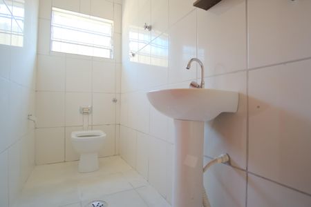 Casa para alugar com 130m², 1 quarto e 2 vagasBanheiro