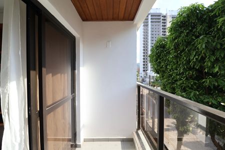 Apartamento para alugar com 130m², 4 quartos e 1 vaga Apartamento para alugar com 130m², 4 quartos e 1 vagaVaranda