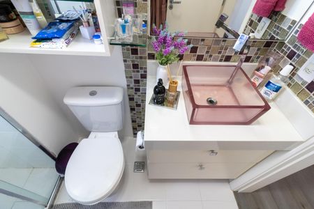 Apartamento para alugar com 45m², 2 quartos e sem vagaBanheiro