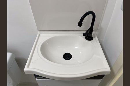 Apartamento para alugar com 70m², 2 quartos e sem vaga Apartamento para alugar com 70m², 2 quartos e sem vagaBanheiro da Suíte