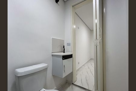 Apartamento para alugar com 70m², 2 quartos e sem vaga Apartamento para alugar com 70m², 2 quartos e sem vagaBanheiro da Suíte