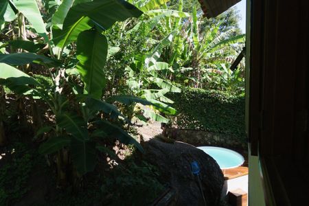 Casa de condomínio à venda com 343m², 5 quartos e 2 vagas Casa de condomínio à venda com 343m², 5 quartos e 2 vagasvista da suíte 3