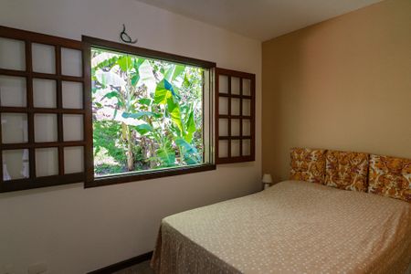 Casa de condomínio à venda com 343m², 5 quartos e 2 vagas Casa de condomínio à venda com 343m², 5 quartos e 2 vagasSuíte 2