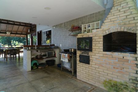 Casa de condomínio à venda com 343m², 5 quartos e 2 vagas Casa de condomínio à venda com 343m², 5 quartos e 2 vagasÁrea gourmet