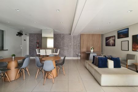 Apartamento para alugar com 34m², 2 quartos e sem vaga Apartamento para alugar com 34m², 2 quartos e sem vagaÁrea comum - Salão de festas
