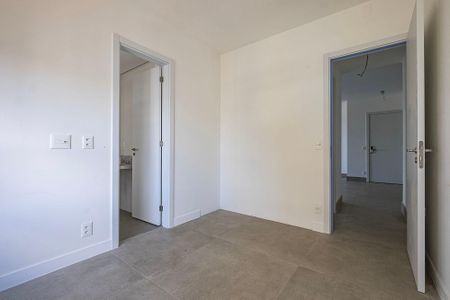 Apartamento à venda com 122m², 3 quartos e 2 vagasSuíte 2