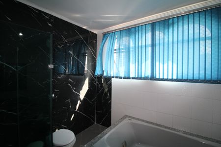 Apartamento à venda com 750m², 3 quartos e 6 vagasQuarto 3 - Banheiro