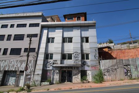 Apartamento à venda com 750m², 3 quartos e 6 vagasGaragem