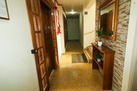 Apartamento à venda com 76m², 2 quartos e 1 vagaHall de entrada
